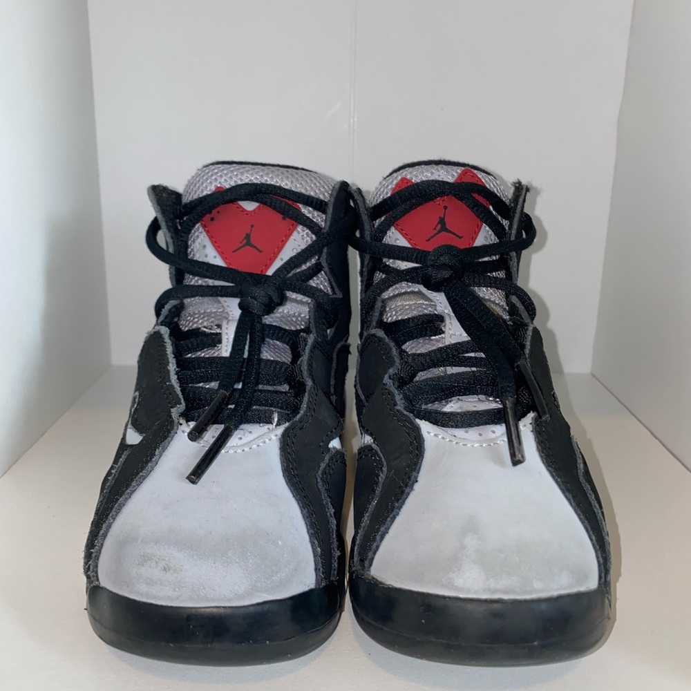 Jordan True Flight